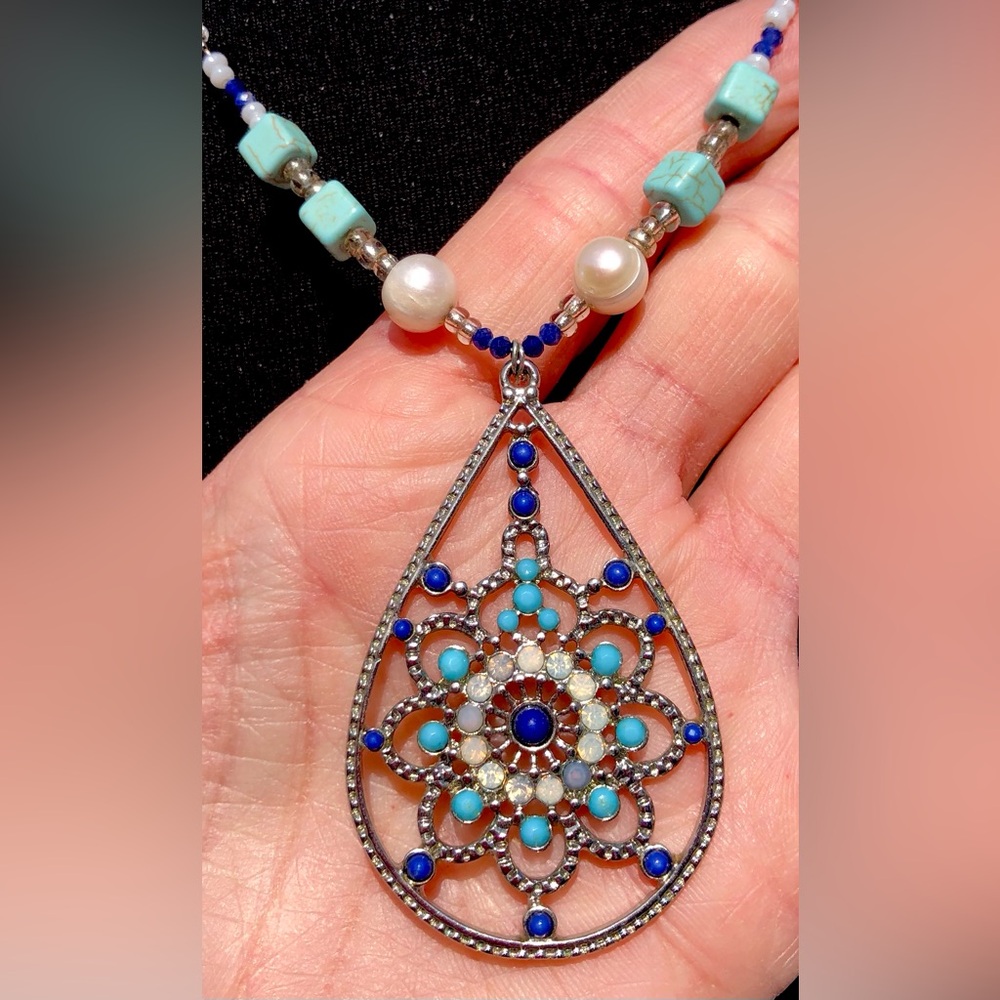 HANDCRAFTED Upcycled silver blue beaded pendant necklace Southwestern vibe - Picture 4 of 6